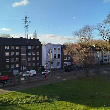 Monteurwohnung Mit Balkon Und Whirlpool Duisburg