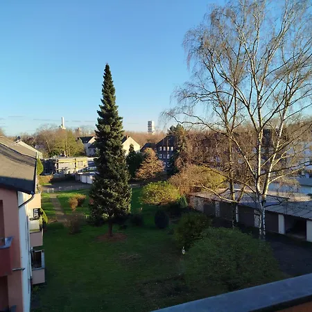 Monteurwohnung Mit Balkon Und Whirlpool Duisburg