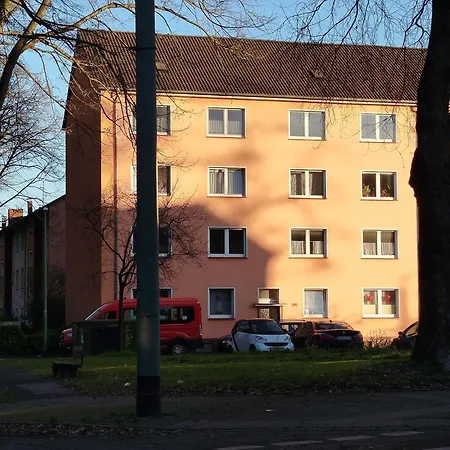Monteurwohnung Mit Balkon Und Whirlpool * Duisburg