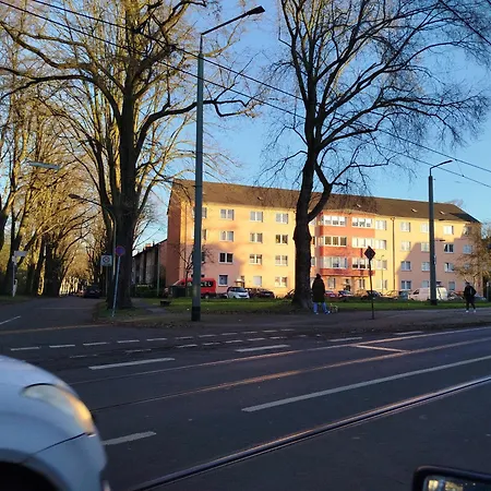 Monteurwohnung Mit Balkon Und Whirlpool Duisburg